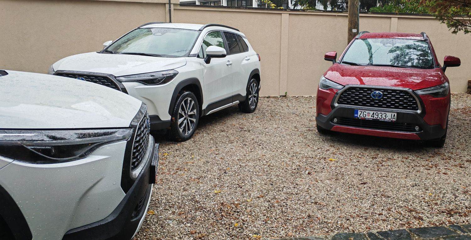 Toyota Corolla Cross (23).jpg