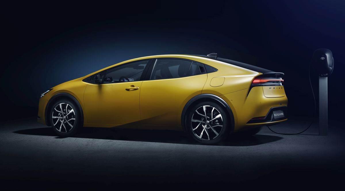 Toyota Prius 2023 (6).jpg
