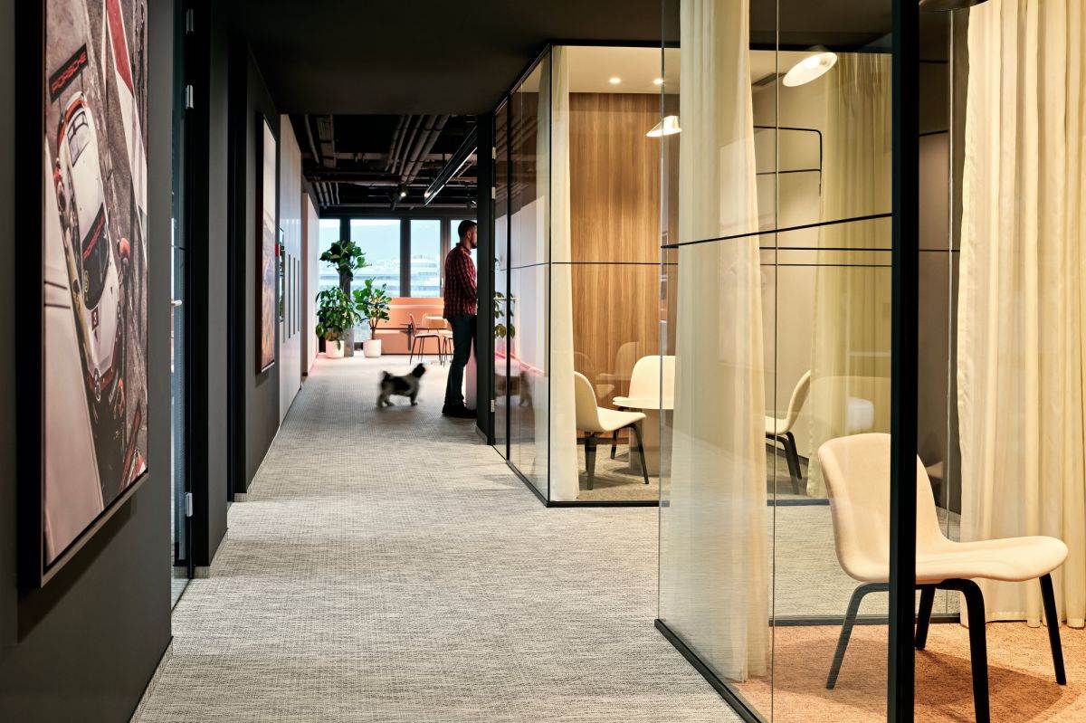 Porsche Digital Croatia interijer 01.jpg