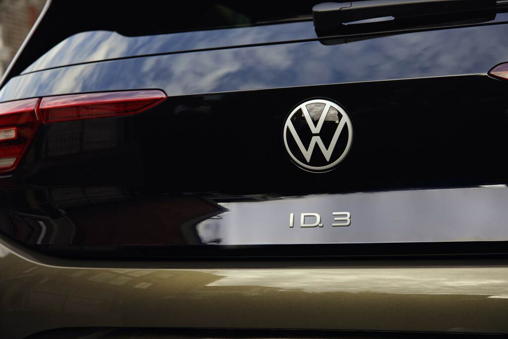Volkswagen ID.3 (1).jpg