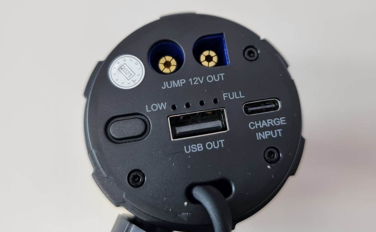 Scosche PowerUp 600 Torch (8).jpg