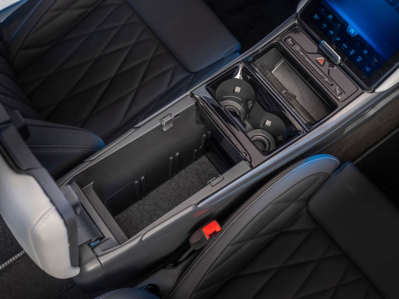 Ford Explorer electric (8).jpg