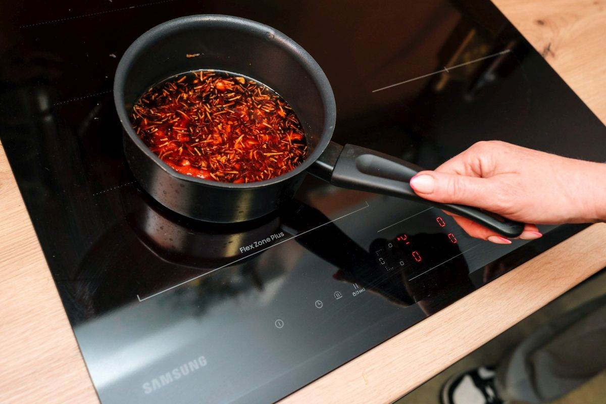 Samsung indukcijska ploča za kuhanje (3).jpg