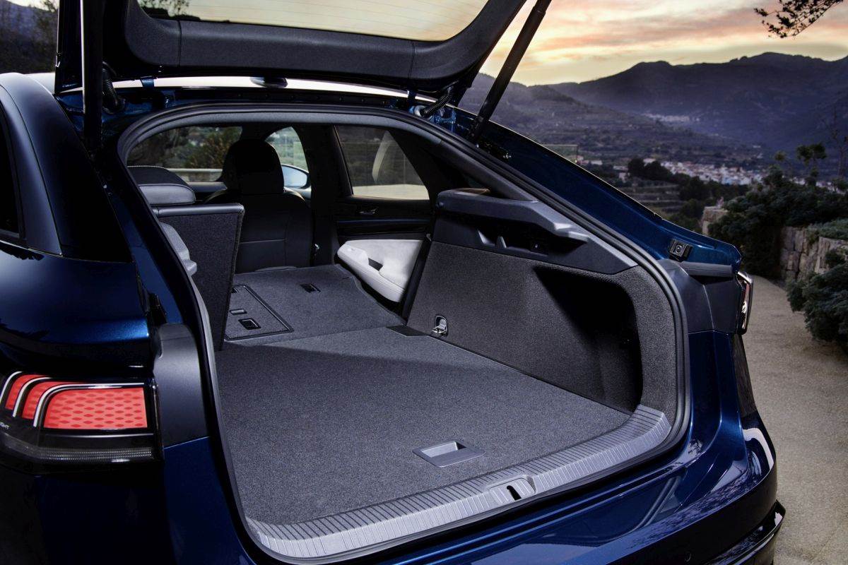 Volkswagen ID.7 (1).jpg