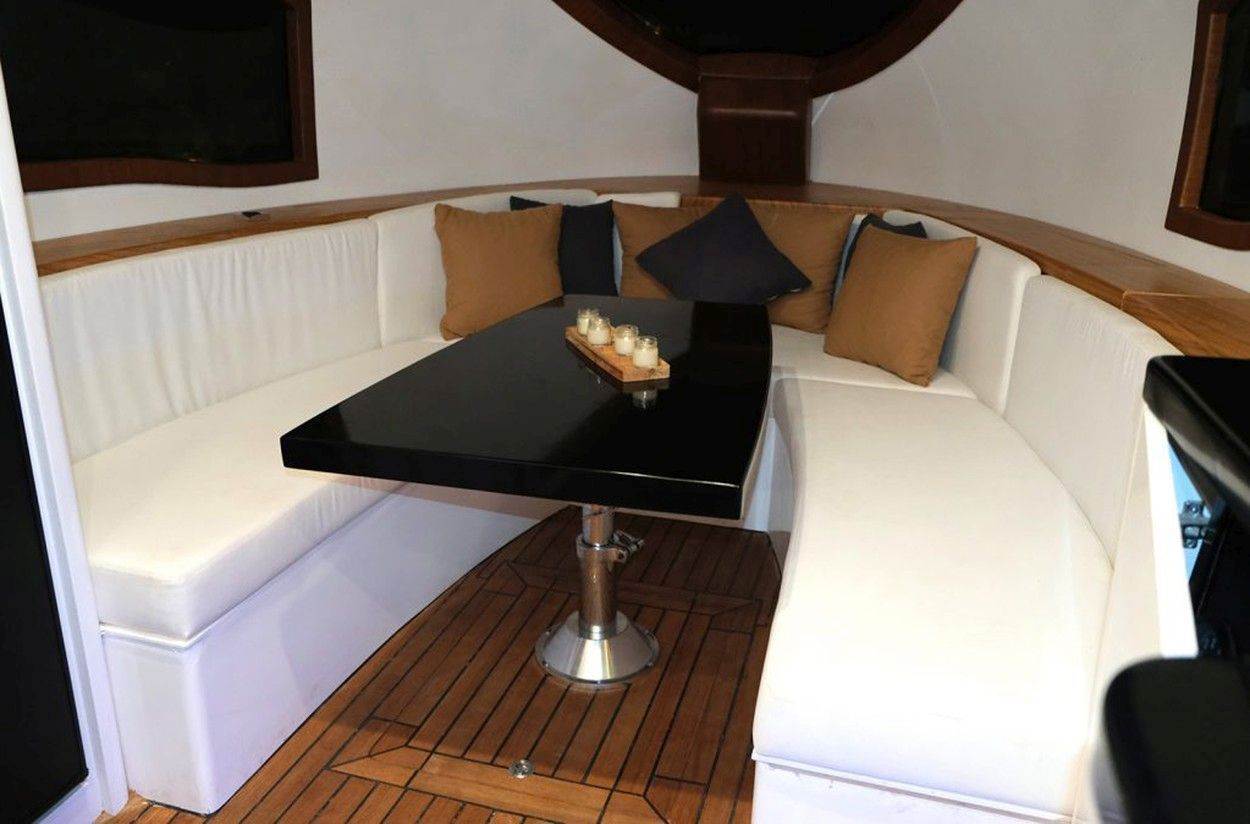 Amfibijski cestovni karavan (14).jpg