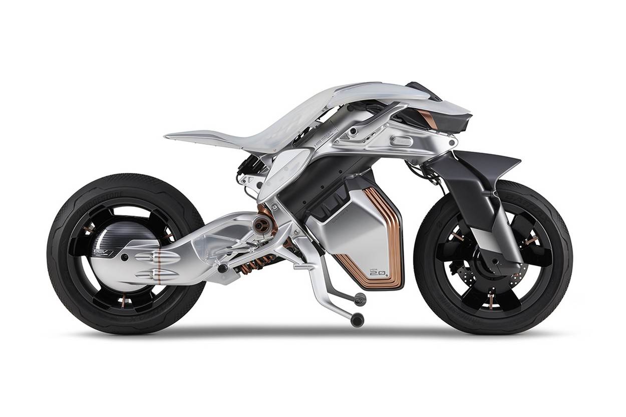 Yamaha Motoroid2 (2).jpg