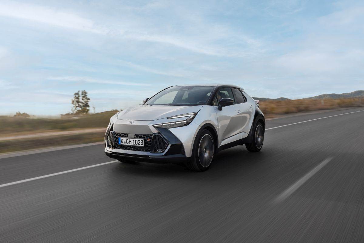 Toyota C-HR 2024 (15).jpg