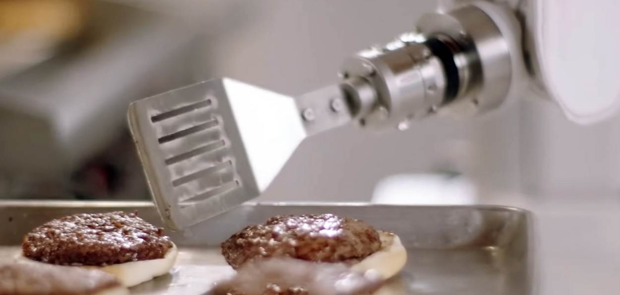 Prvi svjetski autonomni restoran (5).jpg