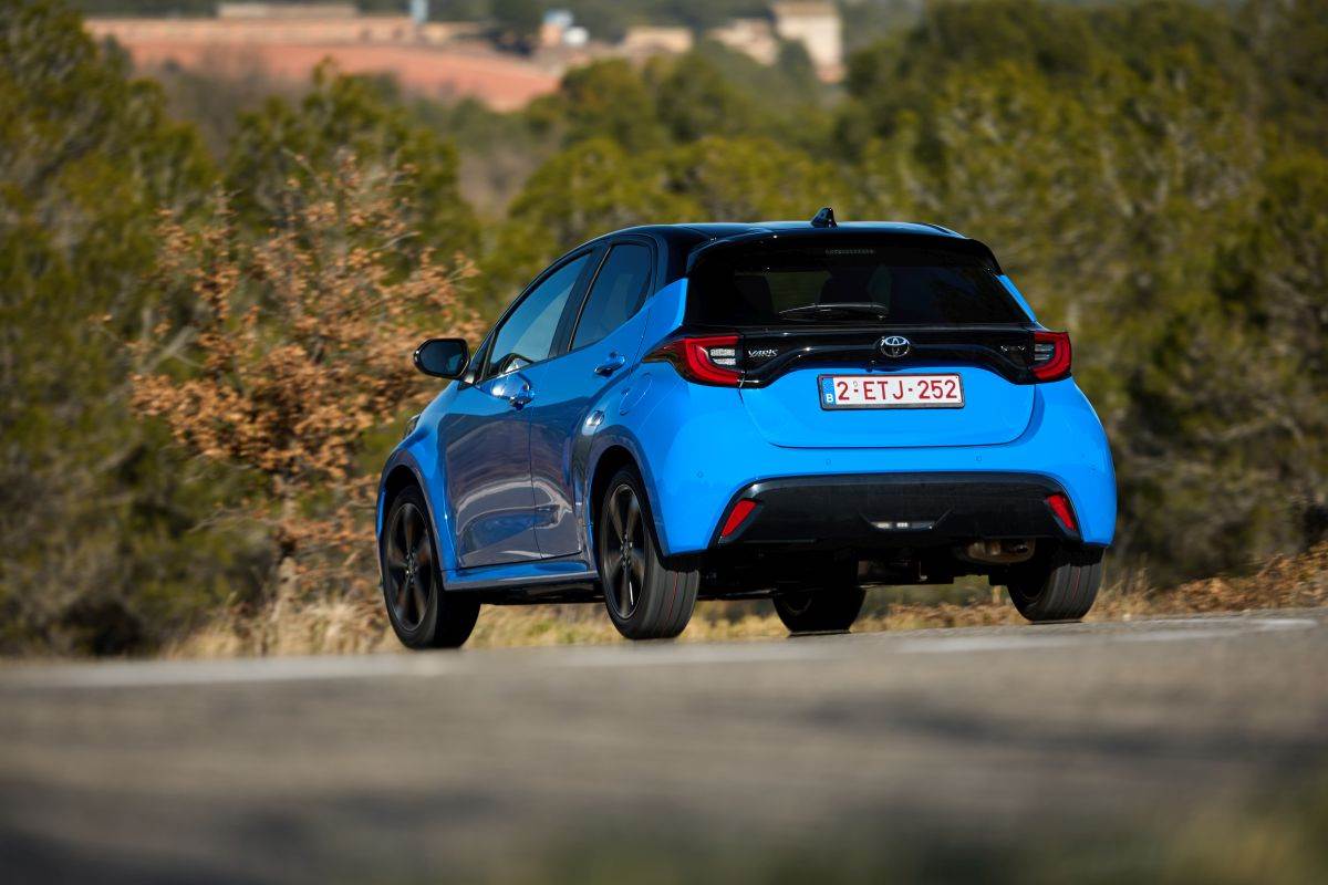 Toyota Yaris (10).jpg