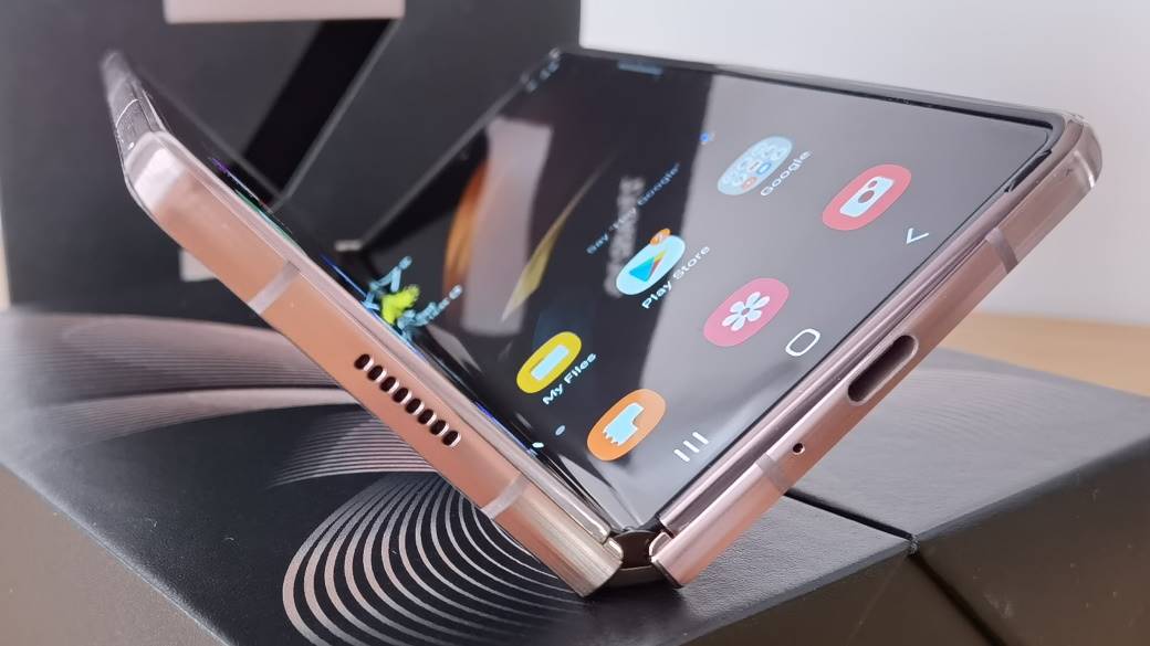 ZANIMAJU LI VAS SAVITLJIVI EKRANI? Stiže treća generacija Samsungovih preklopnih telefona