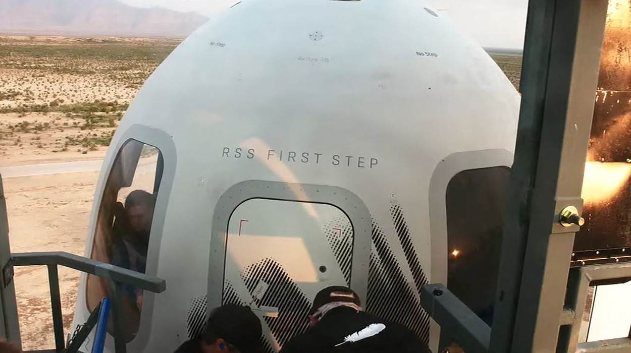 NEW SHEPARD RAKETA Pogledajte kako je Jeff Bezos odletio u svemir