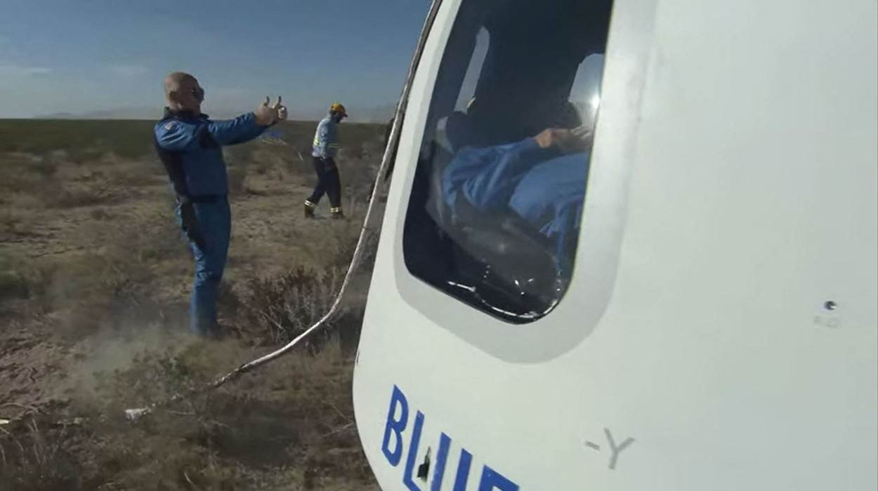 William Shatner Blue Origin (5)