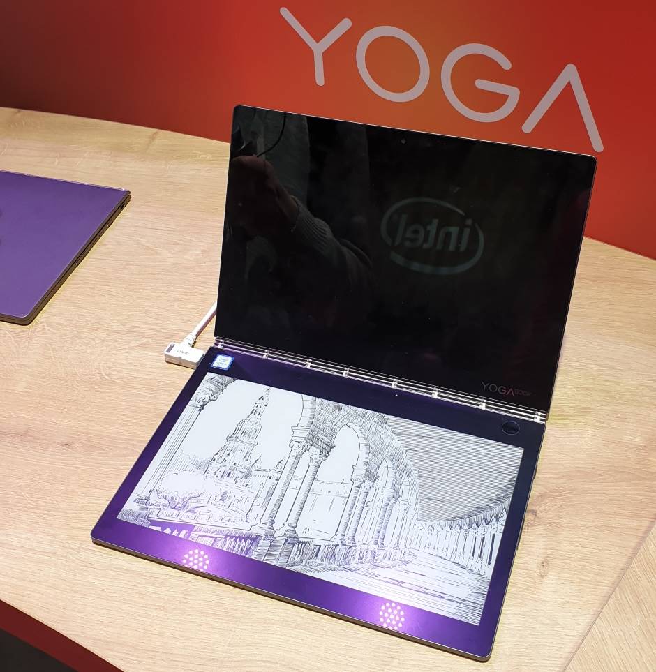 Lenovo-YogaBook-LTE-1.jpg