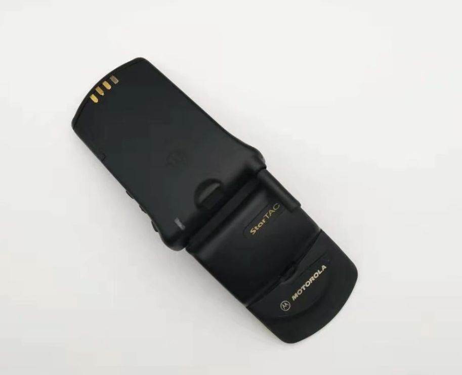 Motorola StarTAC  (2).jpg