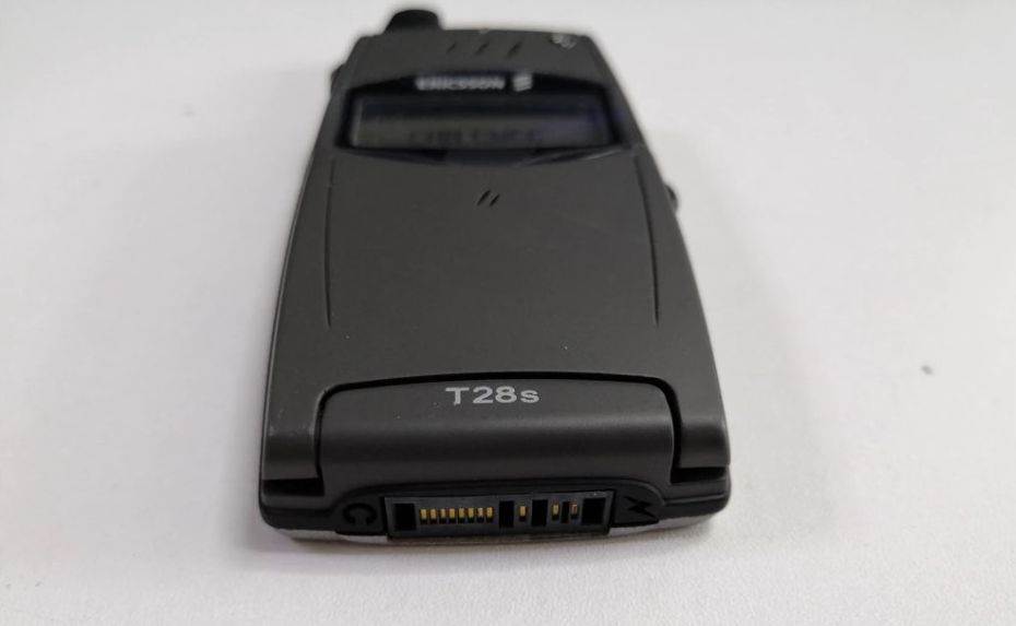 Ericsson T28s (3).jpg