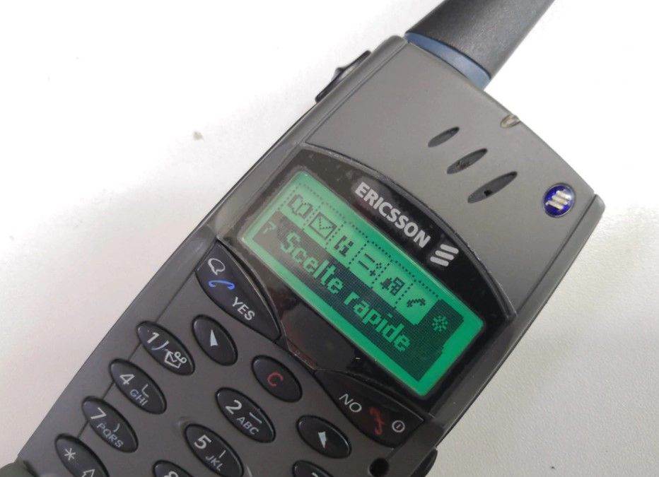 Ericsson T28s (5).jpg