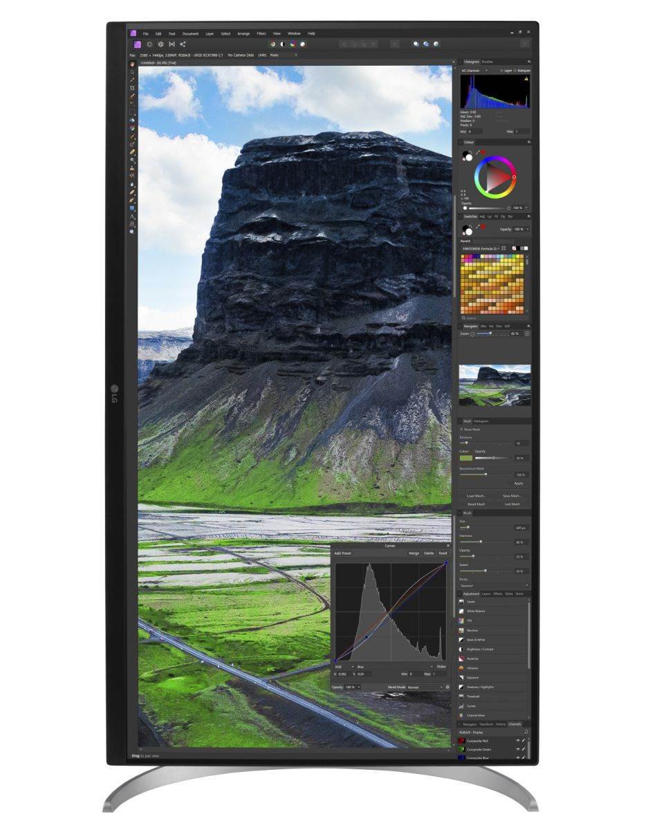 LG UltraFine_Product 04.jpg