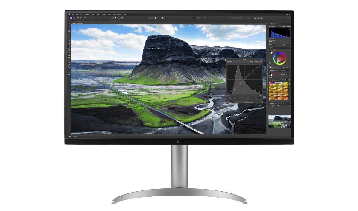 LG UltraFine_Product 03.jpg