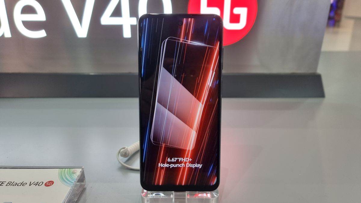 MWC22: ZTE objavio novu seriju Blade V40