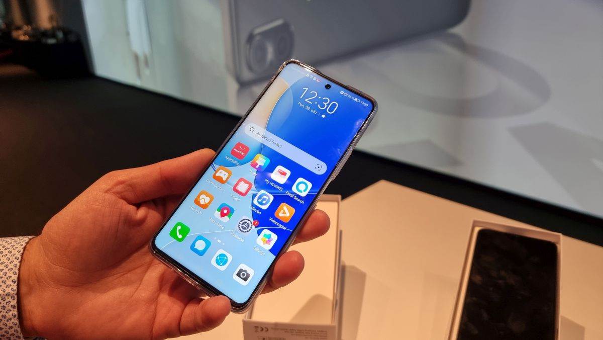 NOVA 9 SE: Huawei predstavio telefon s rubom od samo 1,05 milimetara