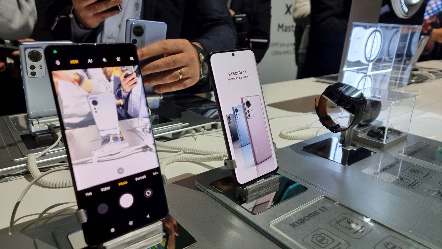 Xiaomi 12 serija (1).jpg
