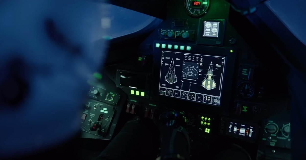 Top Gun Maverick (4).jpg