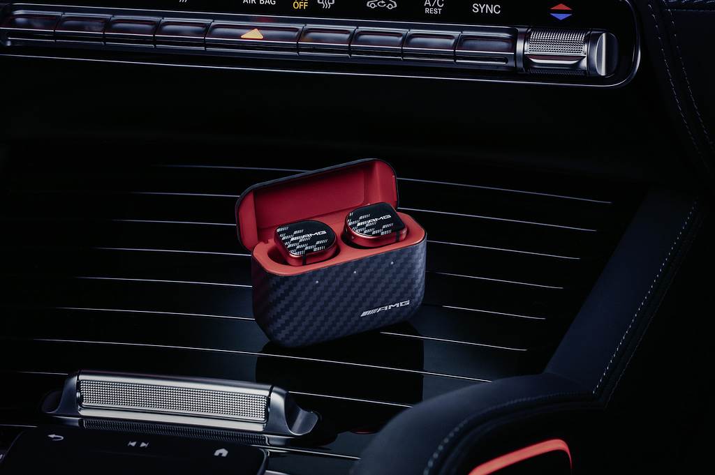 Mercedes-Benz MW08 Sport Active Noise-Cancelling True Wireless Earphones (1).jpg