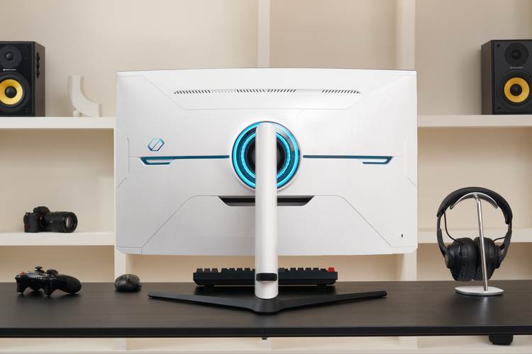 SamsungOdyssey Neo G8 (4).jpg