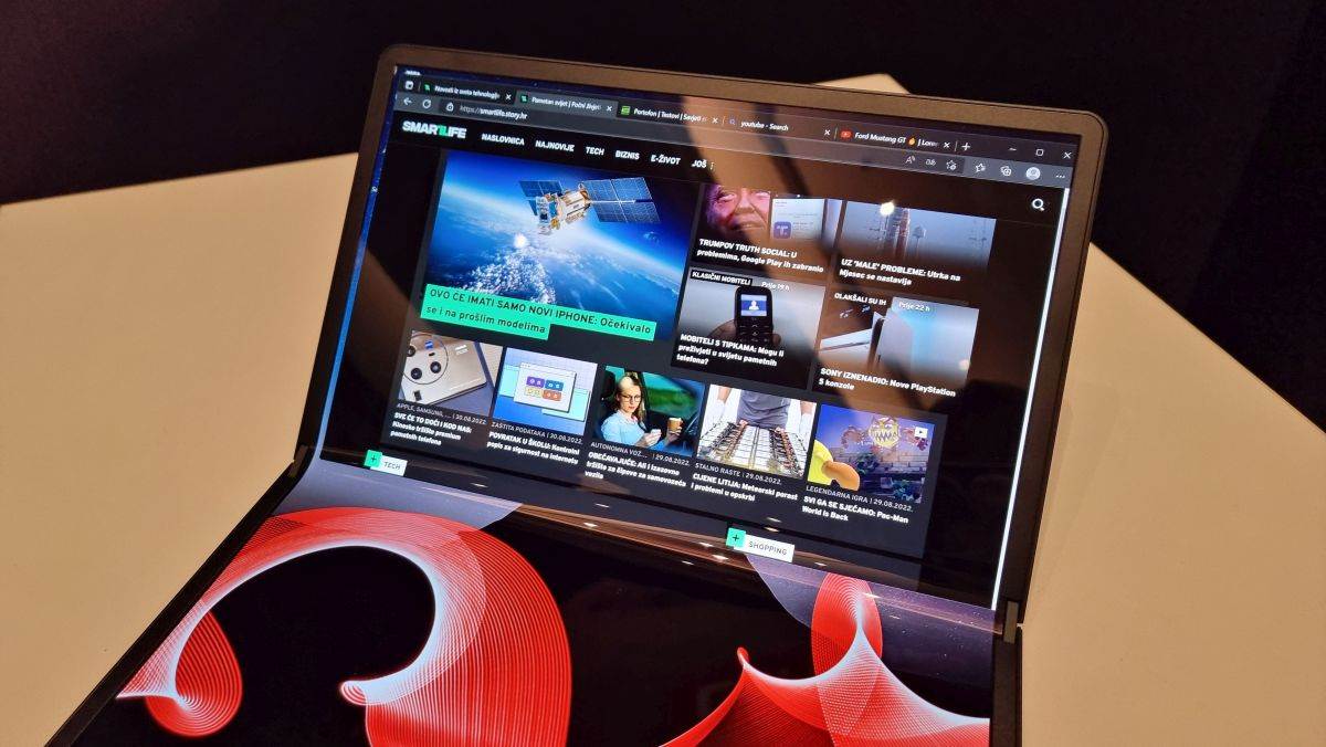 Lenovo ThinkPad X1 Fold (13).jpg