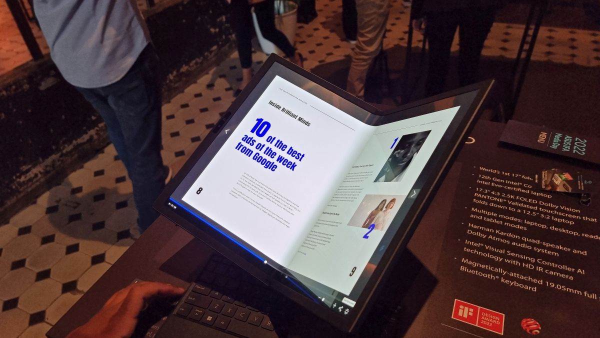Asus Zenbook 17 Fold OLED (14).jpg