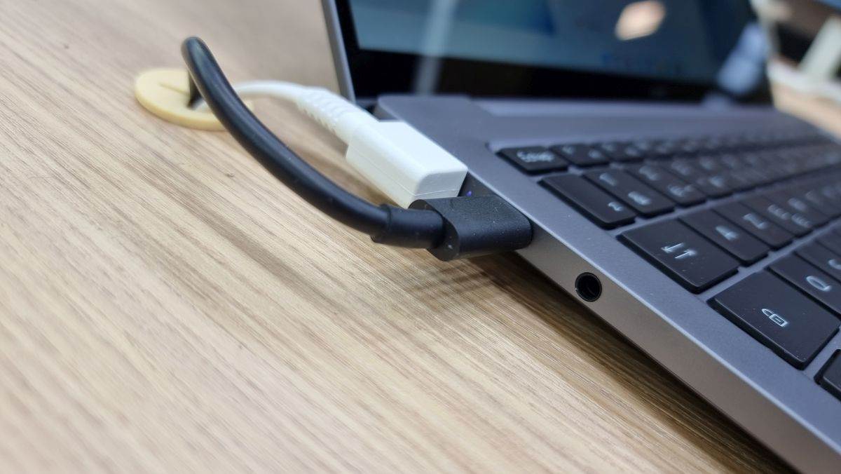 HONOR MagicBook 14 (1).jpg