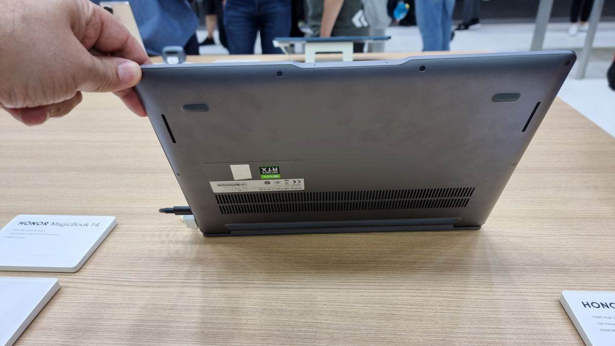 HONOR MagicBook 14 (6).jpg