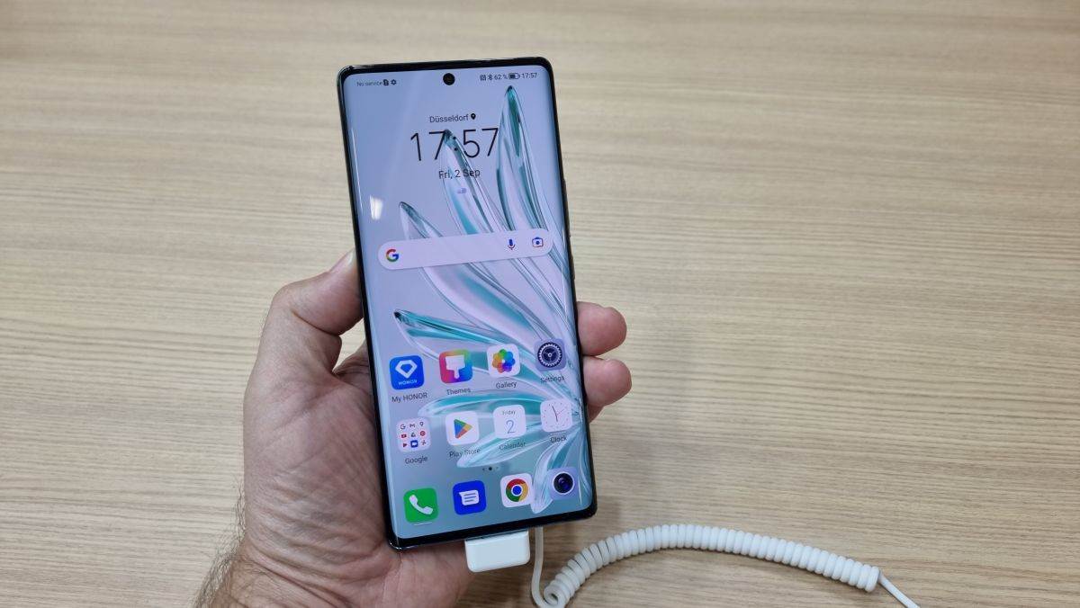 Honor 70 (3).jpg