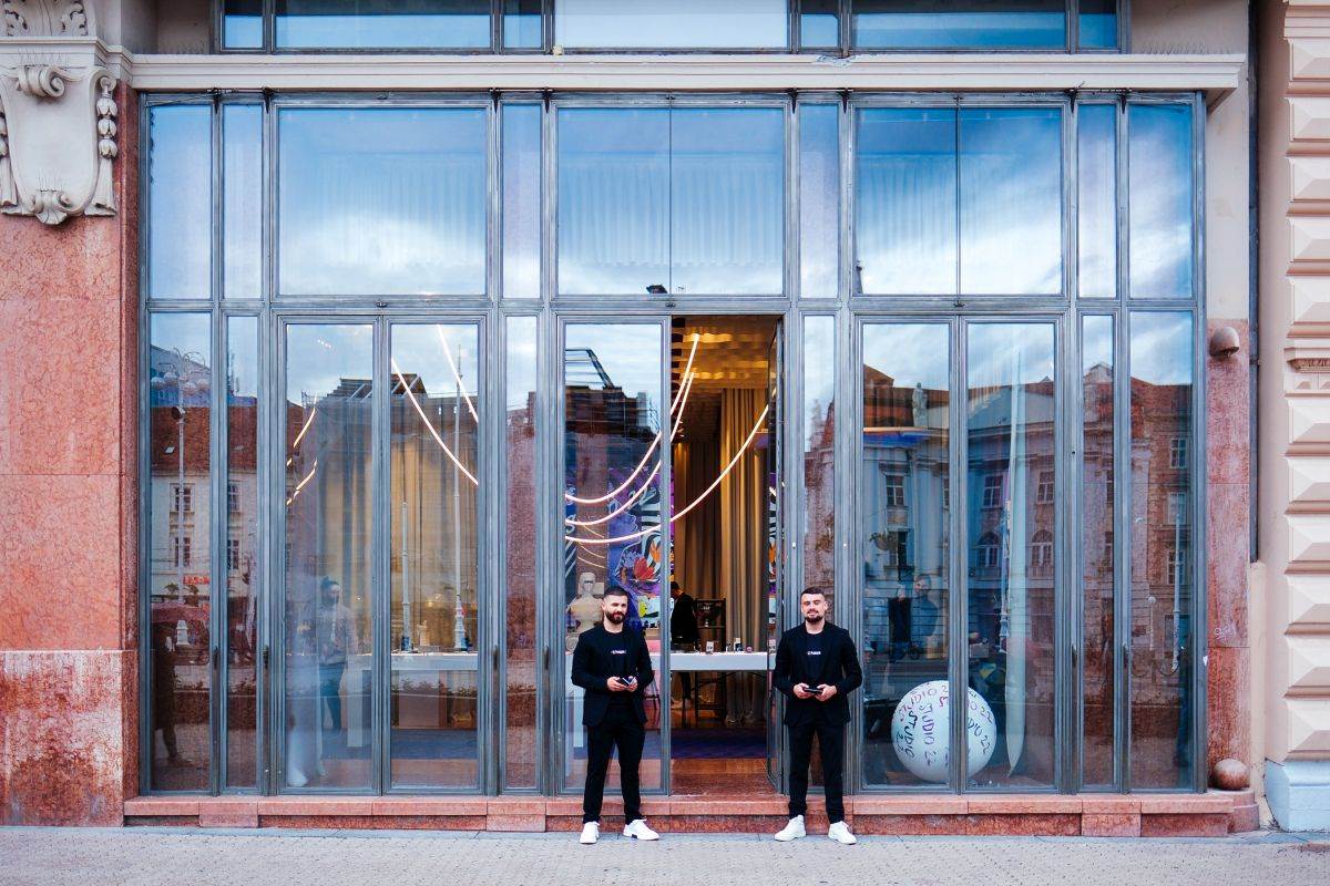 Samsung Studio 22.jpg