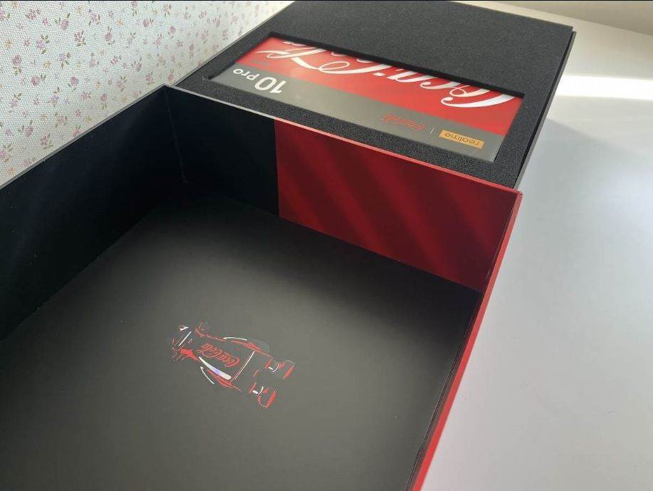 Realme 10 Pro Coca-Cola Edition (3).jpg