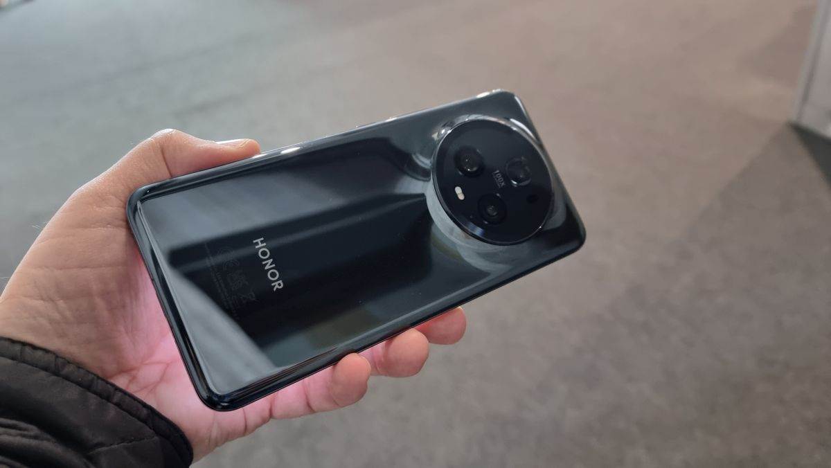 SVJETSKA PREMIJERA: Honor u Barceloni predstavio Magic5 seriju i Magic Vs