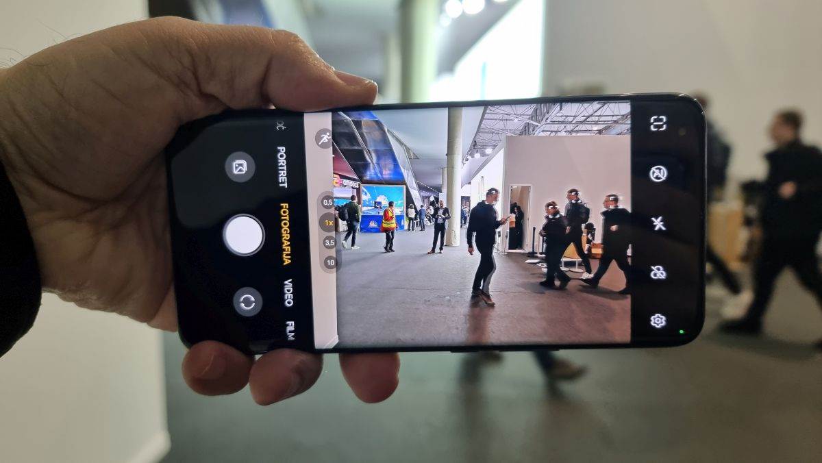 Honor Magic5 Pro (1).jpg