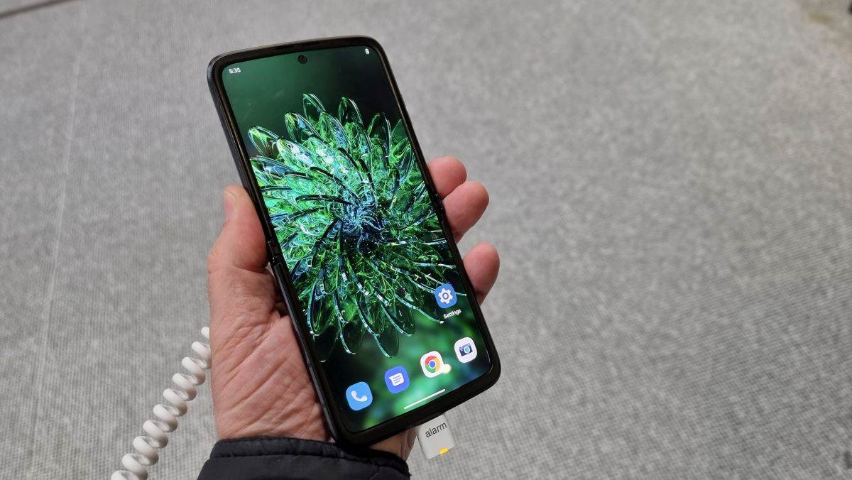 Motorola razr 2022 (4).jpg