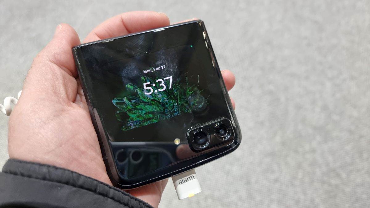 Motorola razr 2022 (14).jpg