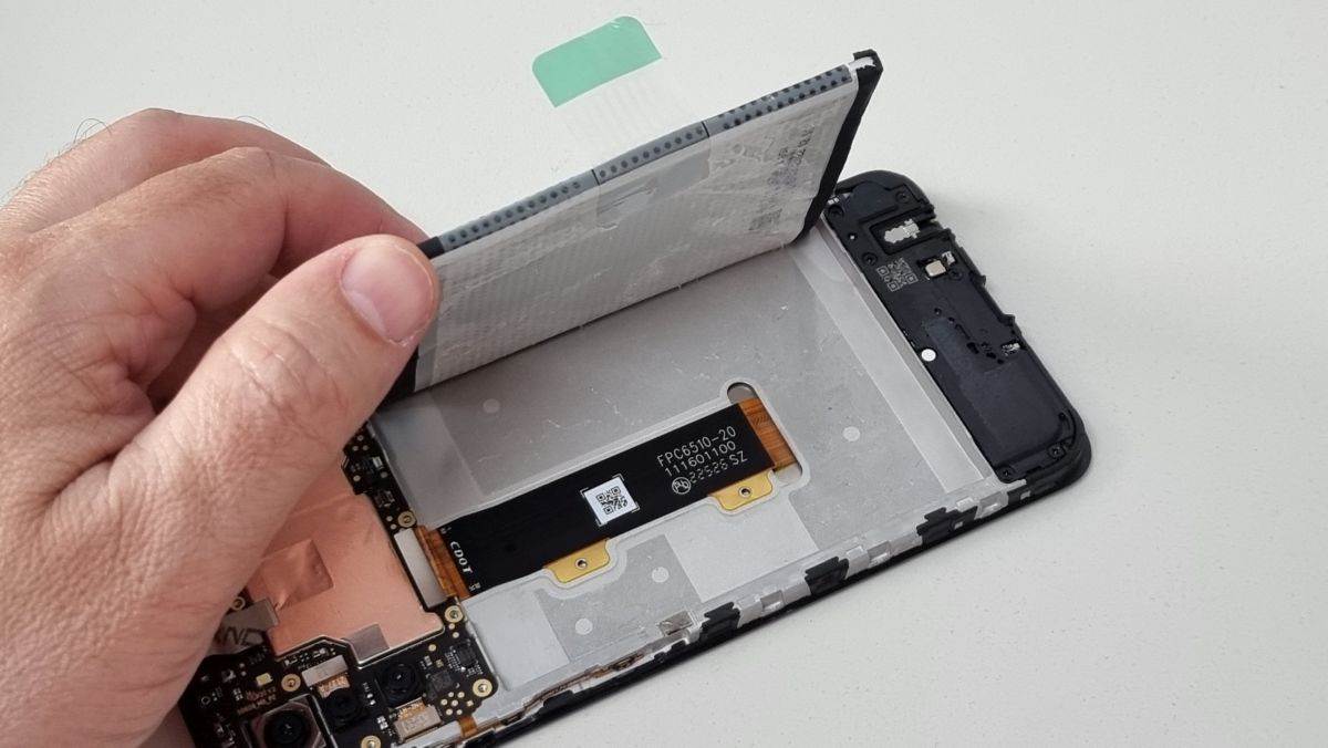 Nokia G22 iFixit popravak zamjena baterije (15).jpg