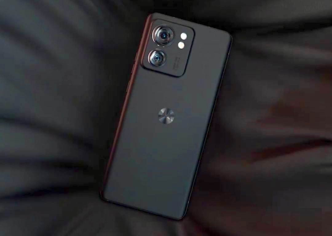 Motorola edge 40 (7).jpg