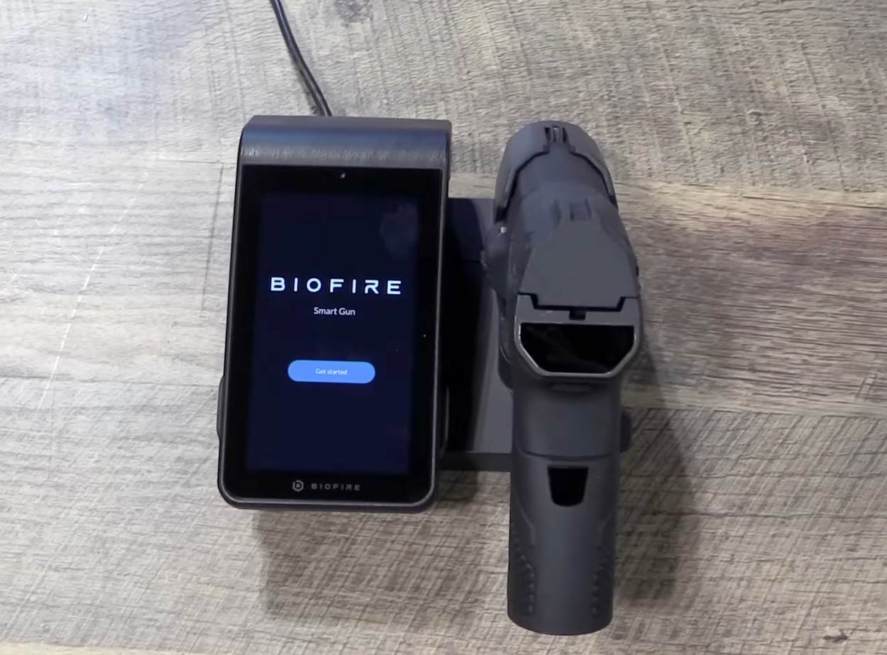 Biofire pištolj (1).jpg
