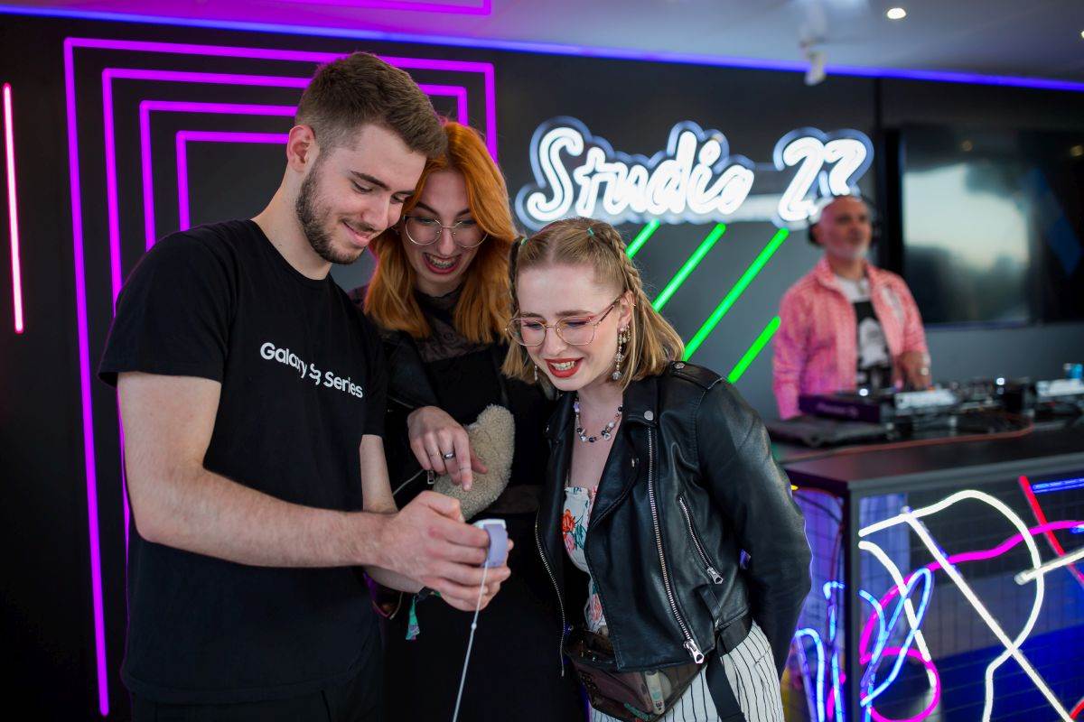 Samsung Roadshow.jpg