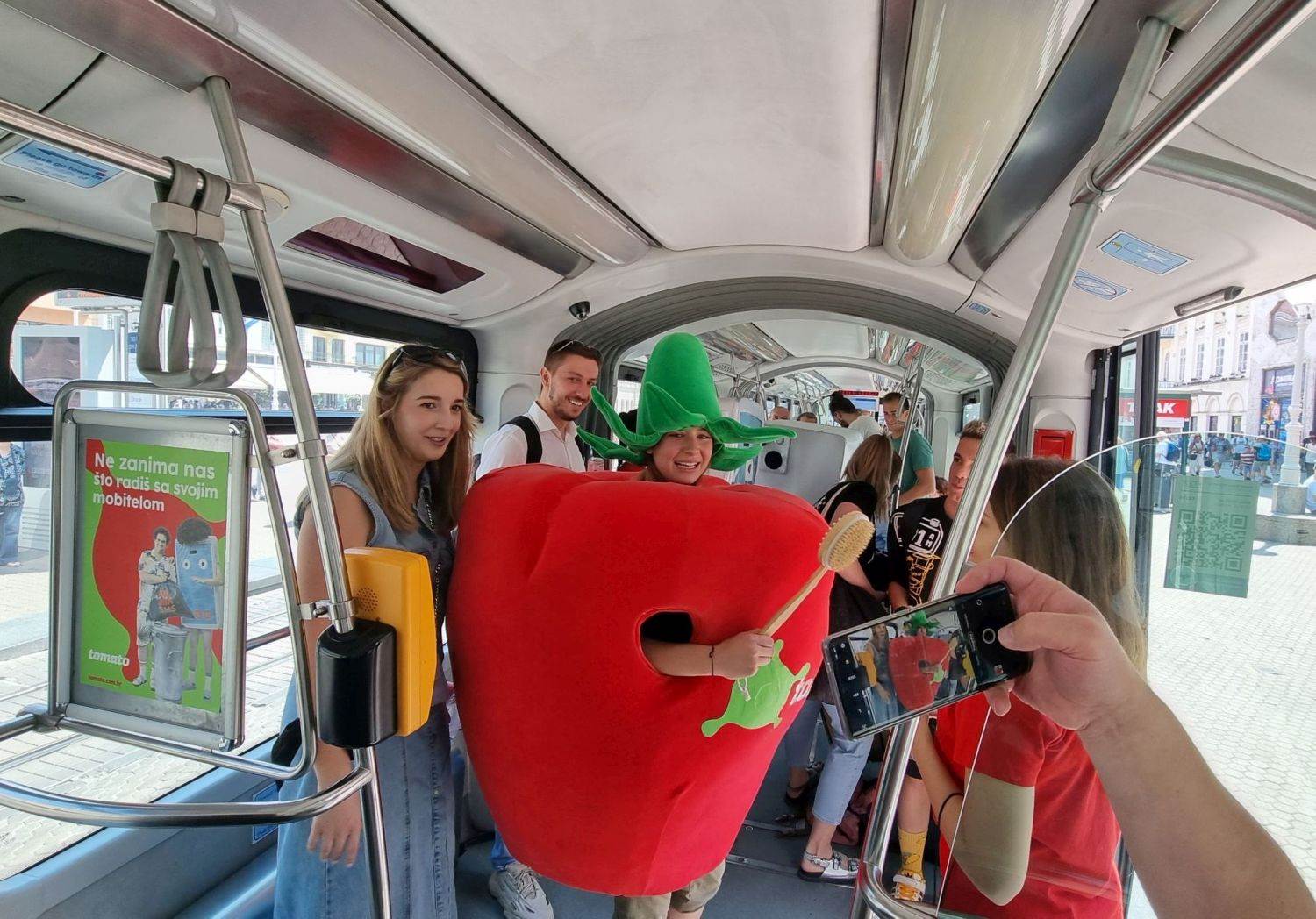 Tomato Maja Fistrić.jpg