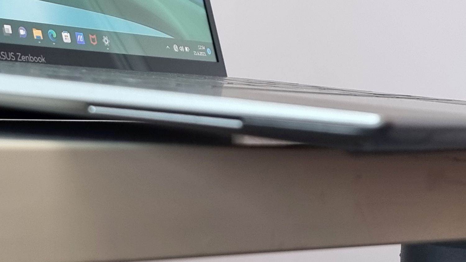 Asus Zenbook S 13 OLED UX5304 (18).jpg