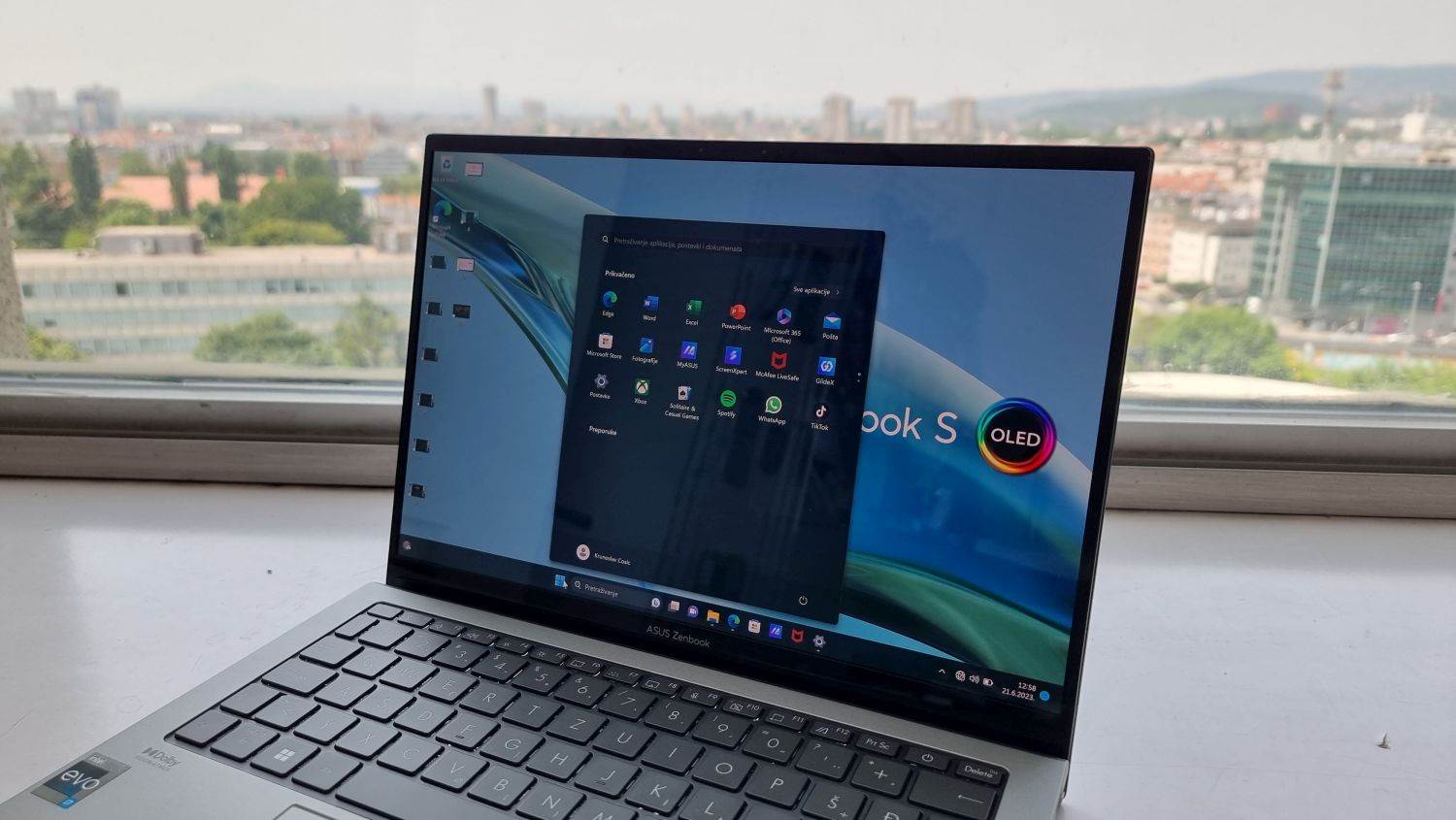 Asus Zenbook S 13 OLED UX5304 (31).jpg