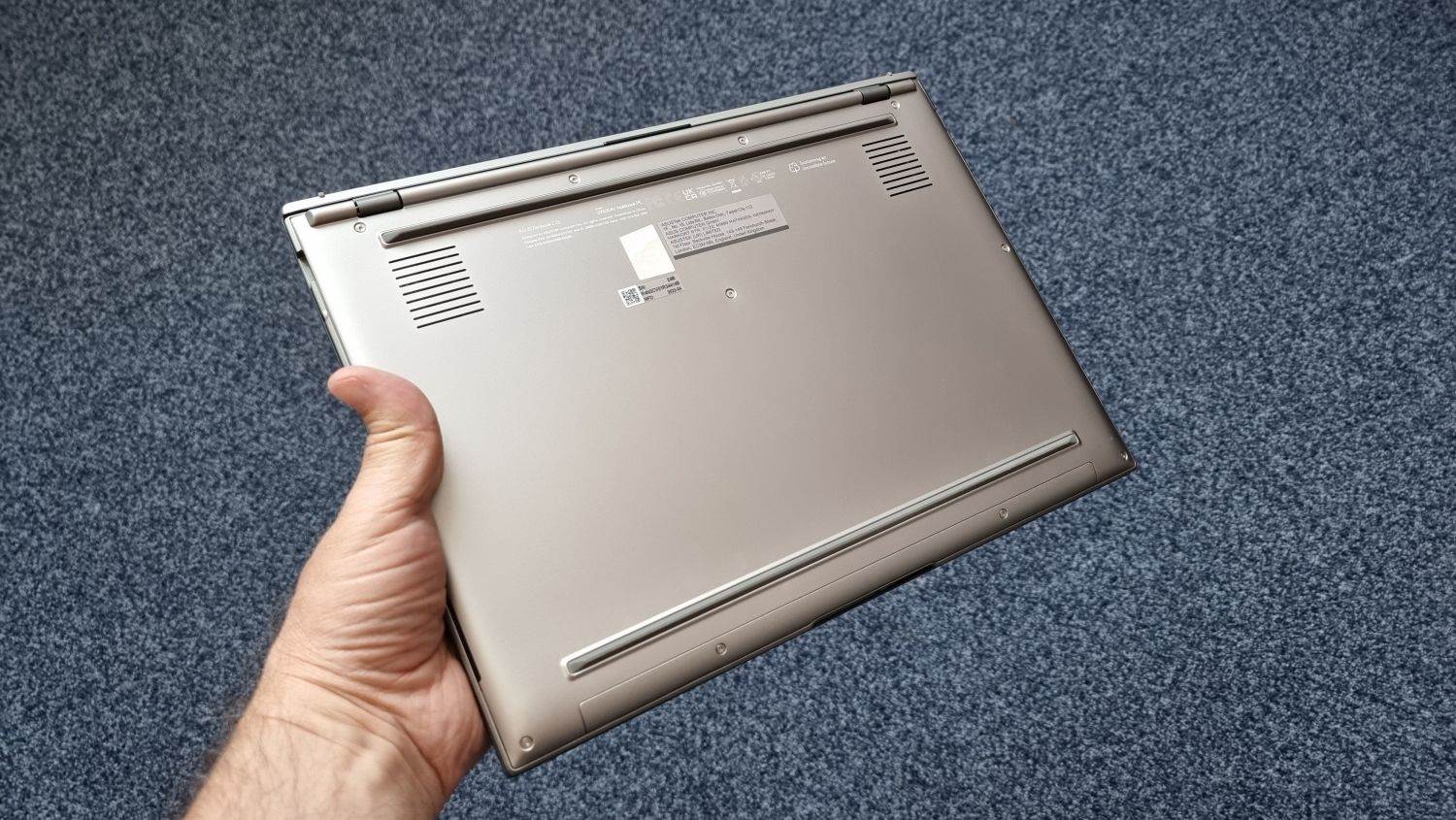 Asus Zenbook S 13 OLED UX5304 (39).jpg