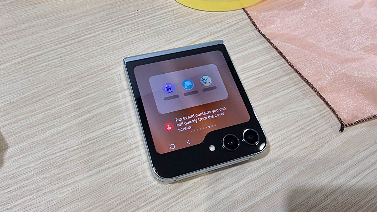 JAVLJAMO SE IZ KOREJE: Samsung je predstavio novi Flip5