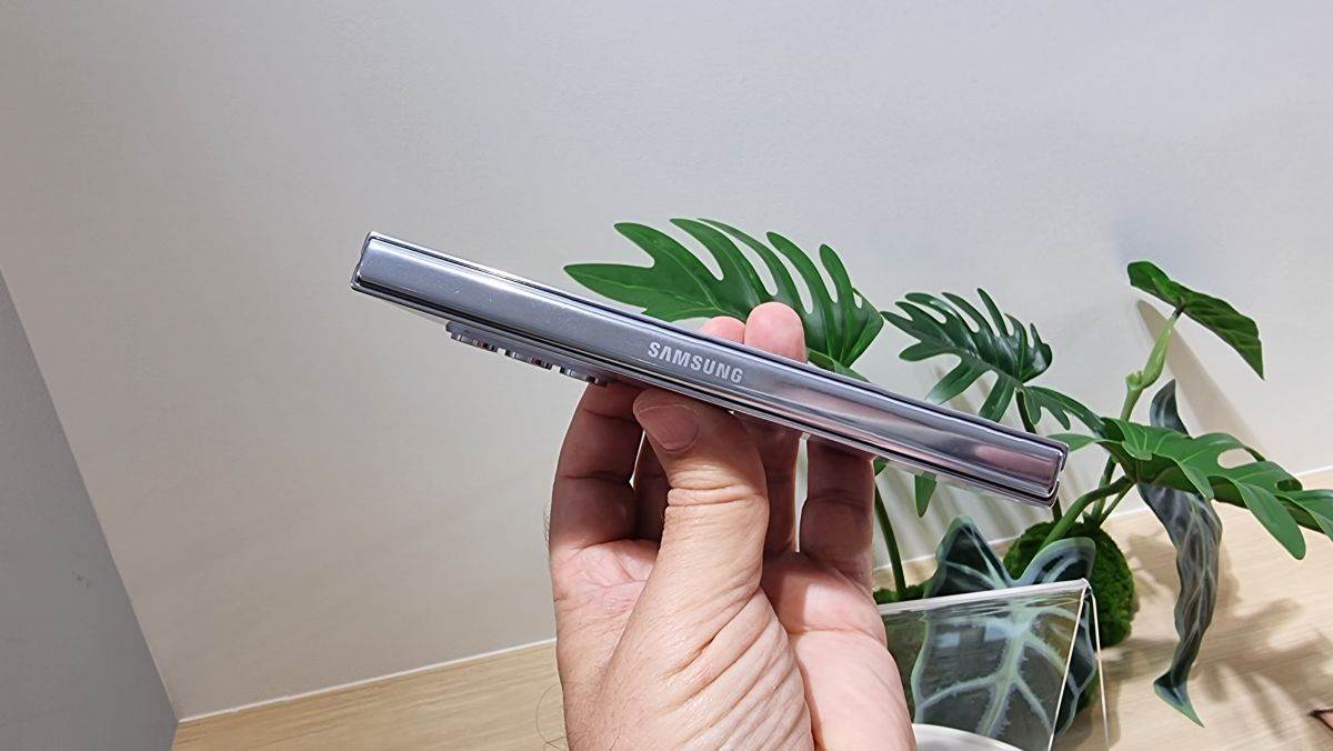 Samsung Galaxy Z Fold5 (14).jpg