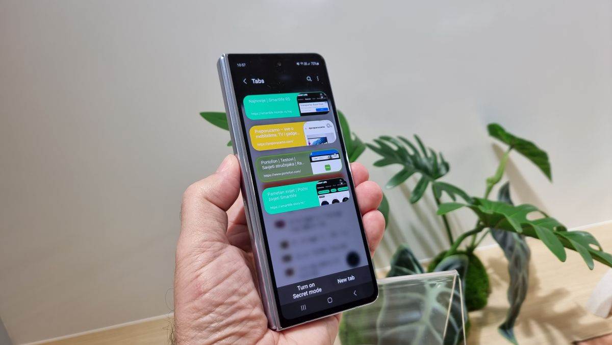 Samsung Galaxy Z Fold5 Seul (6).jpg